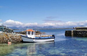 Tour Roundstone Bay & Islands A choice of boat trips, with picnics and fishing!