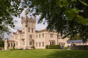 Lough Eske Castle’s Concierge joins prestigious Les Clefs d’Or Organisation